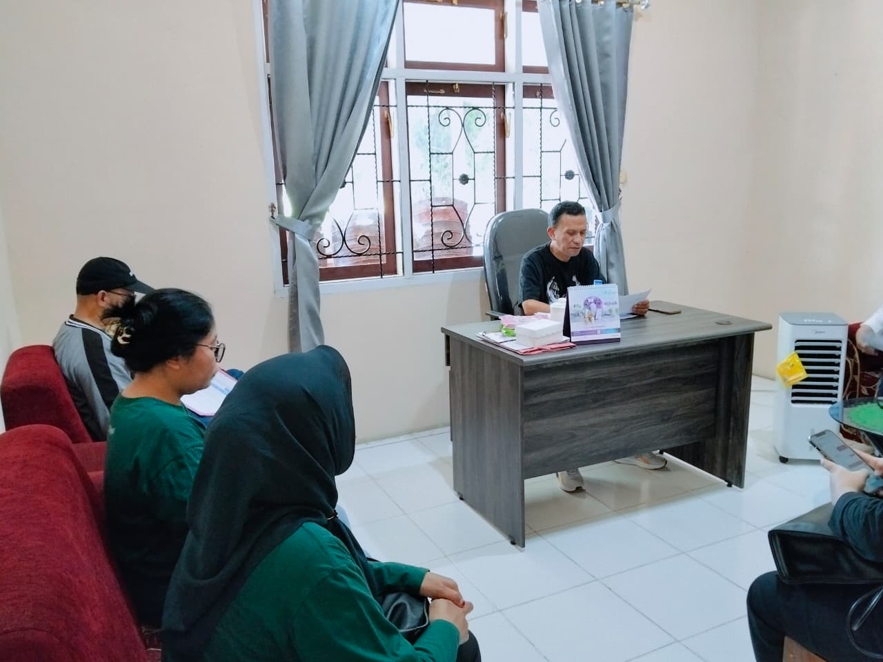 Sinergi Lintas Sektor: Camat Luwuk Selatan Bersama DLH dan Bappeda Tinjau Rencana Kampung Percontohan di Kelurahan Tanjung Tuwis