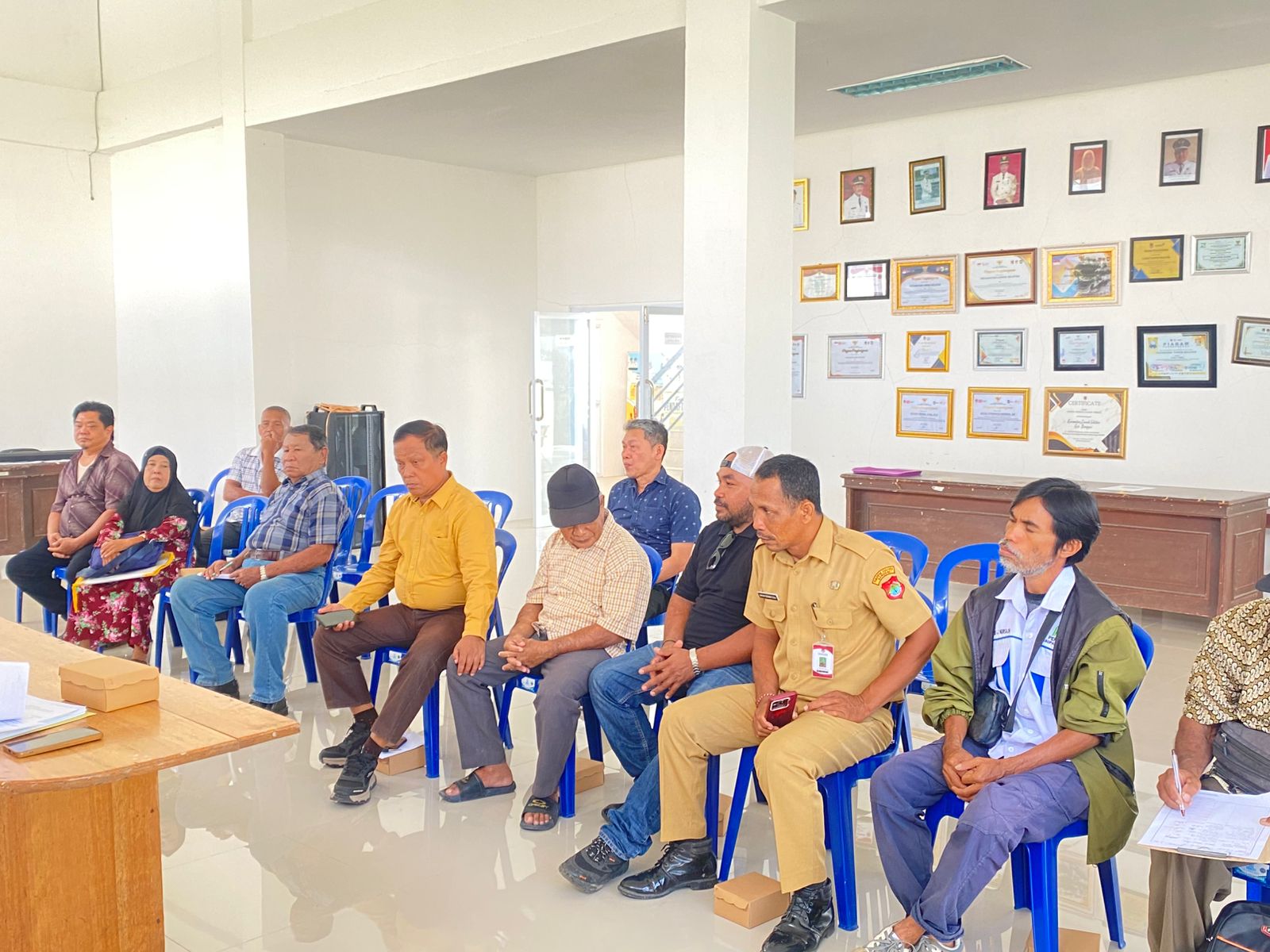 Rapat Tanah Restan Di Wilayah Kelurahan Maahas Kecamatan Luwuk Selatan